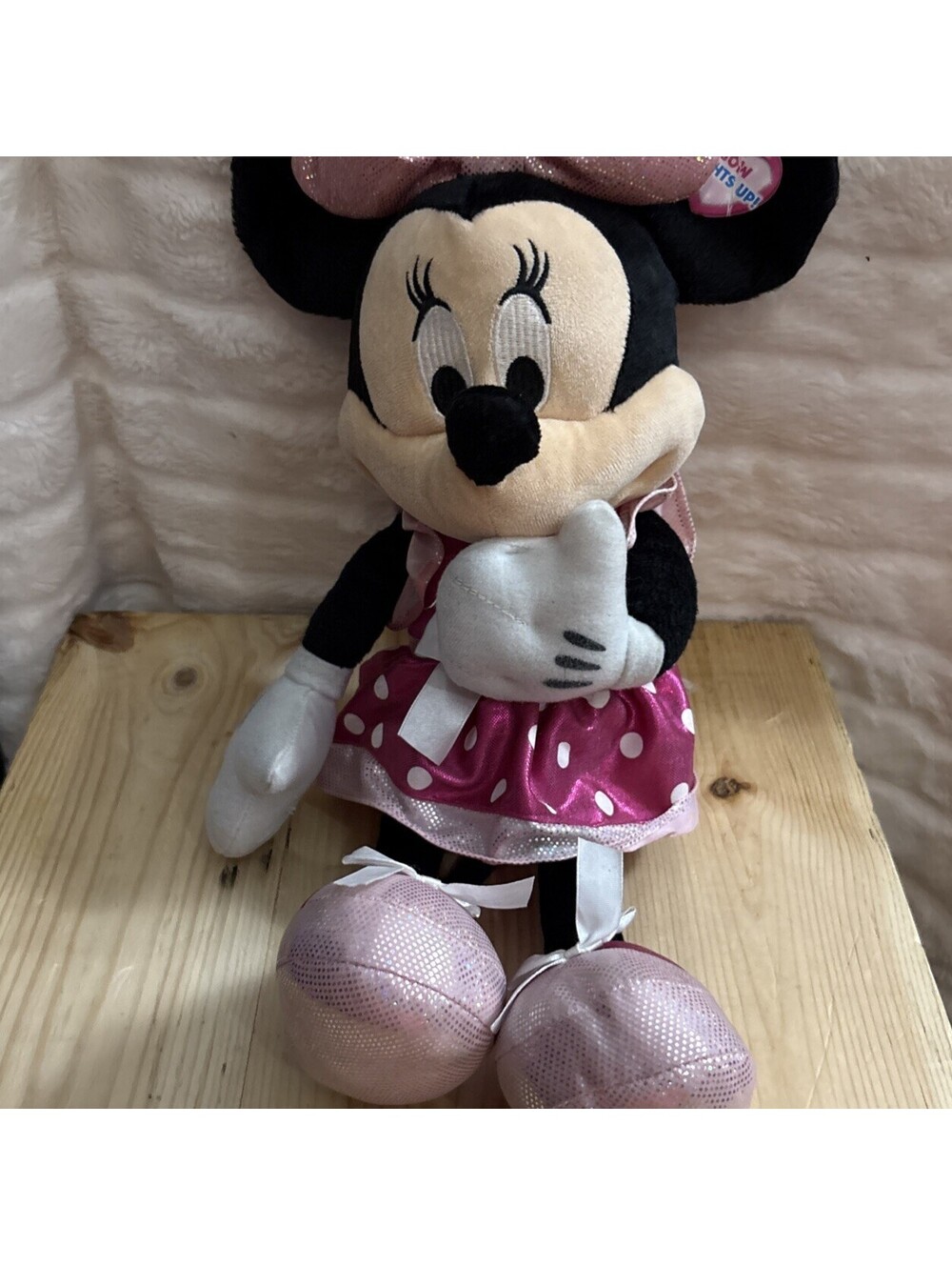 Tickled Pink Giggling/talking Minnie Mouse With Light Up Hair Bow